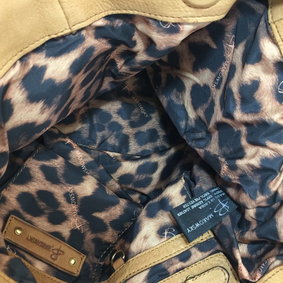 NWTs B. Makowsky Medium Peanut Nubuck Leather Tote - Picture 14 of 16